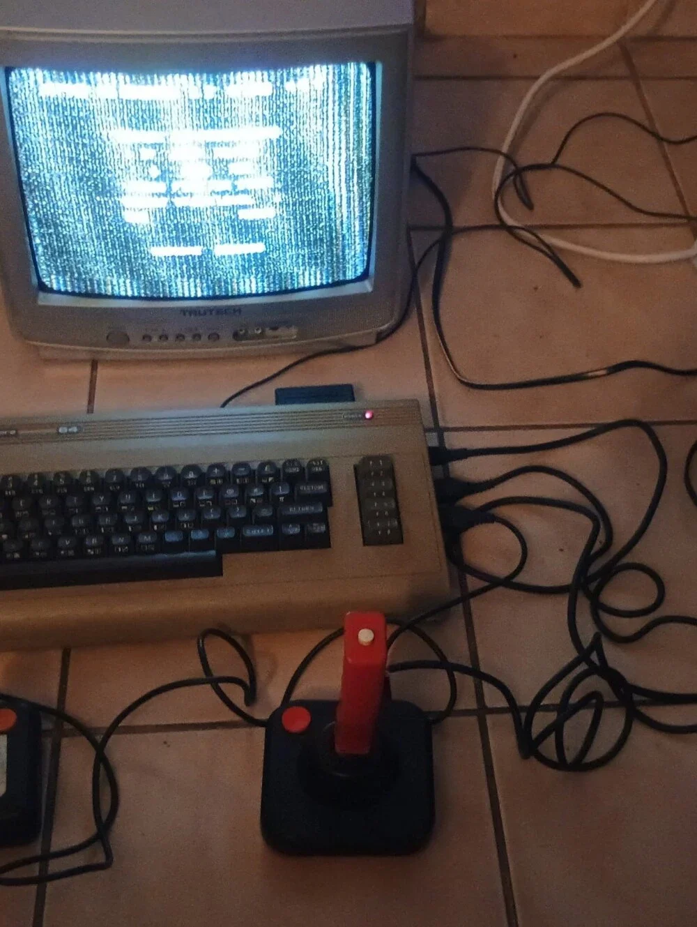 commodore international authentic 64